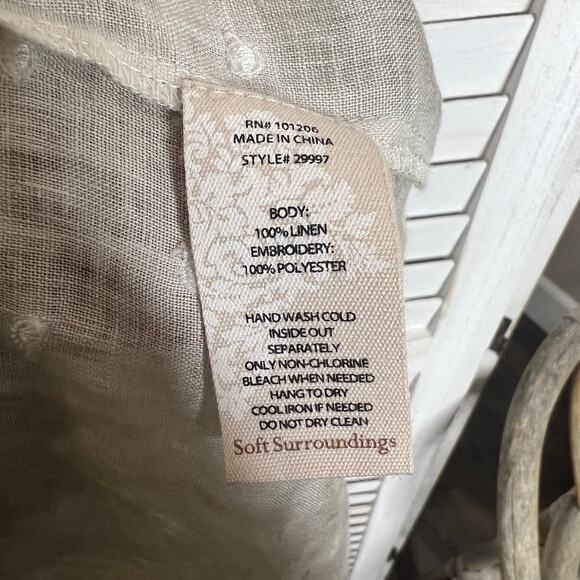 SOFT SURROUNDINGS Women's Large Linen Button Front Tunic Top Swiss Dot Coastal - Picture 7 of 11